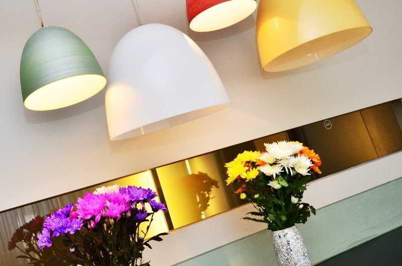 Axiom Park Hotel Лондон Екстериор снимка