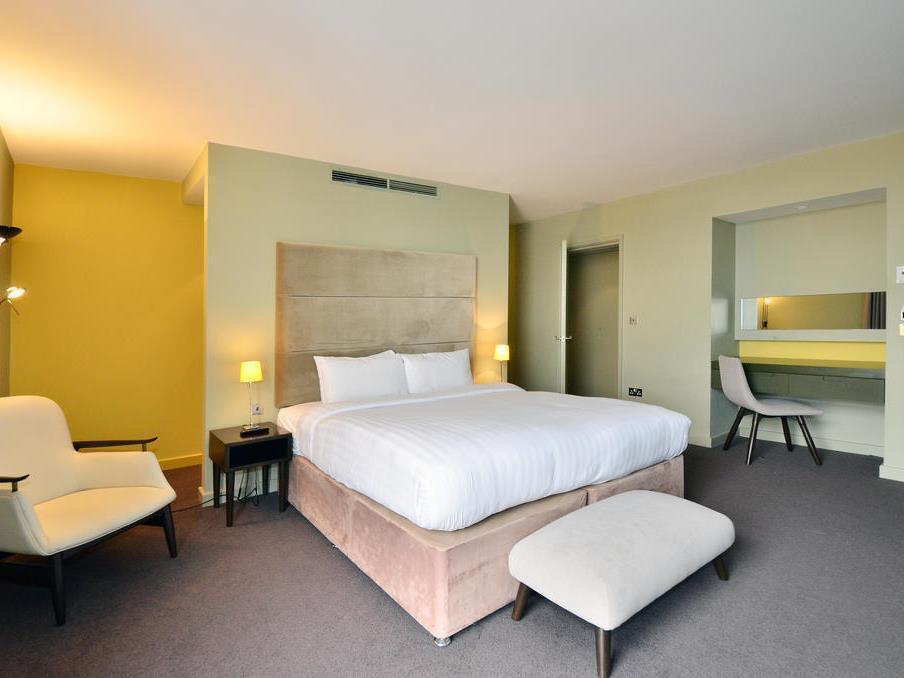 Axiom Park Hotel Лондон Екстериор снимка