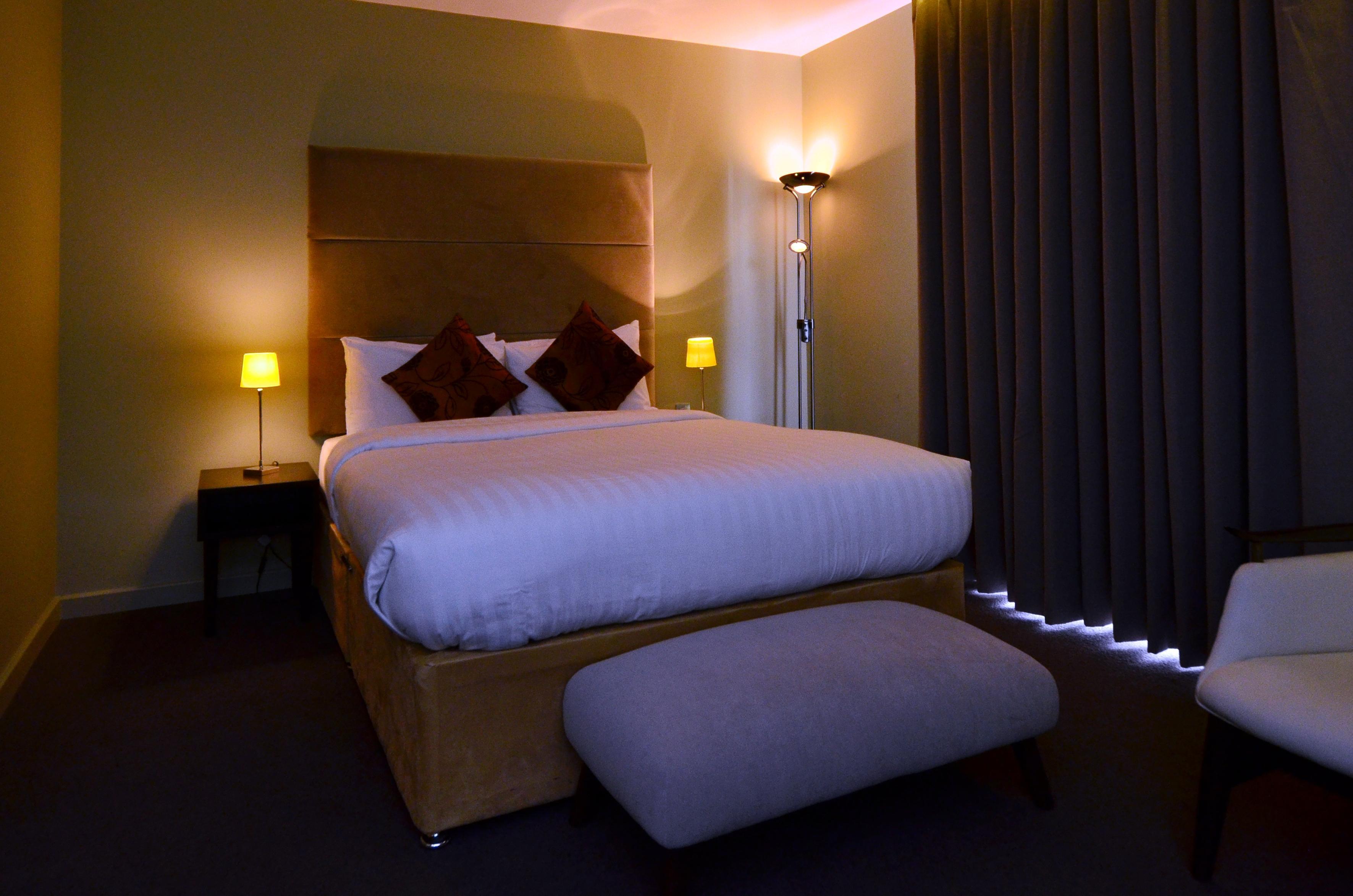 Axiom Park Hotel Лондон Екстериор снимка
