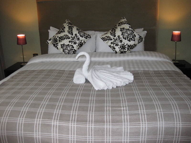 Axiom Park Hotel Лондон Екстериор снимка