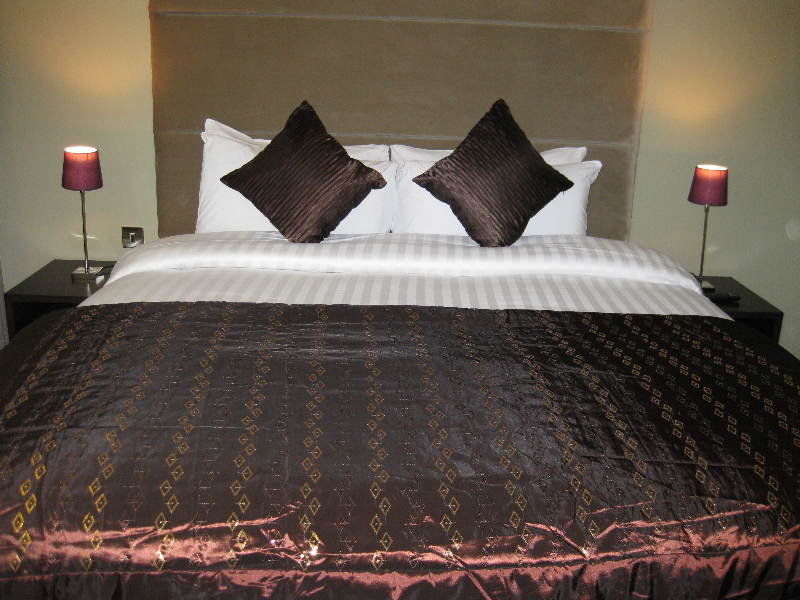 Axiom Park Hotel Лондон Екстериор снимка